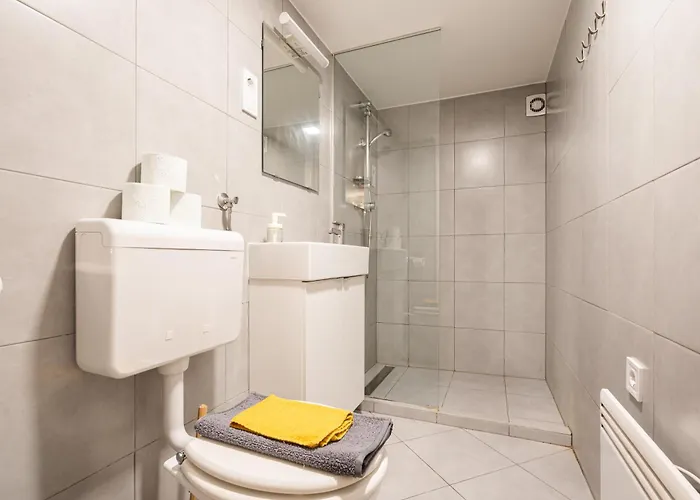 Charming In The Heart Of The Jewish Quarter W41 Yellow Appartement *